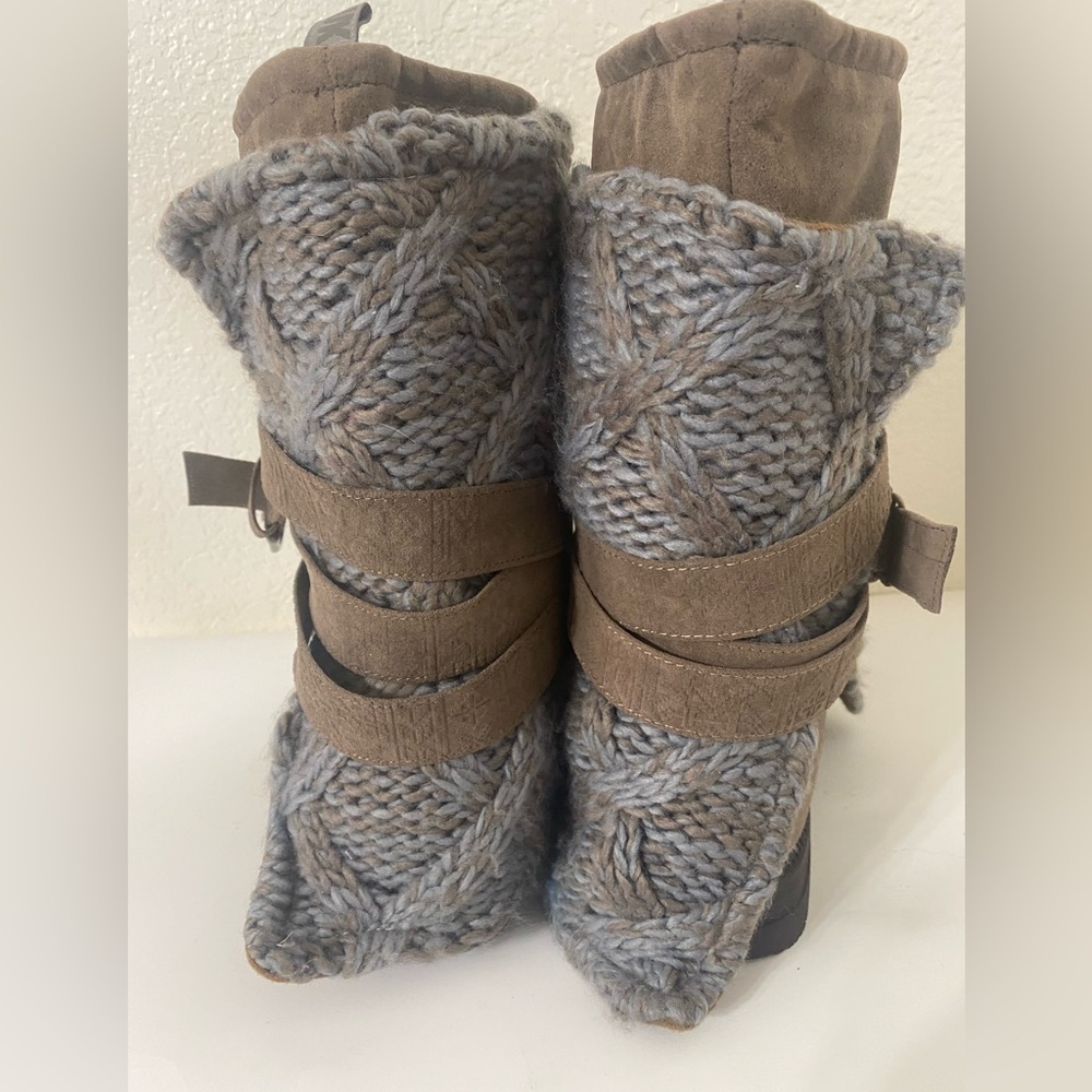 Muk Luks women’s Nikki Brown Boots with a faux suede upper size 6 - Picture 4 of 9